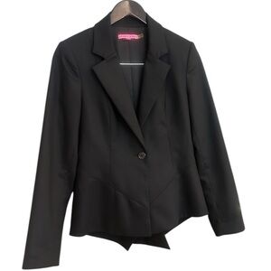 Alice + Olivia M EUC black blazer with tuxedo effect- back is longer & buttoned